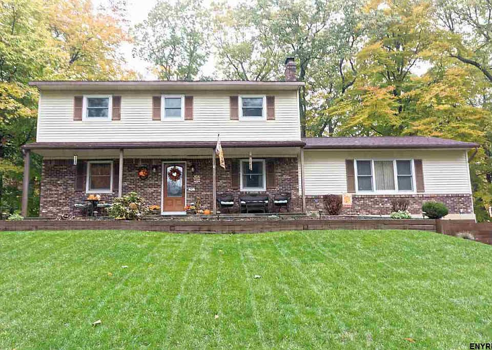 1st image of 47 Brookline Dr