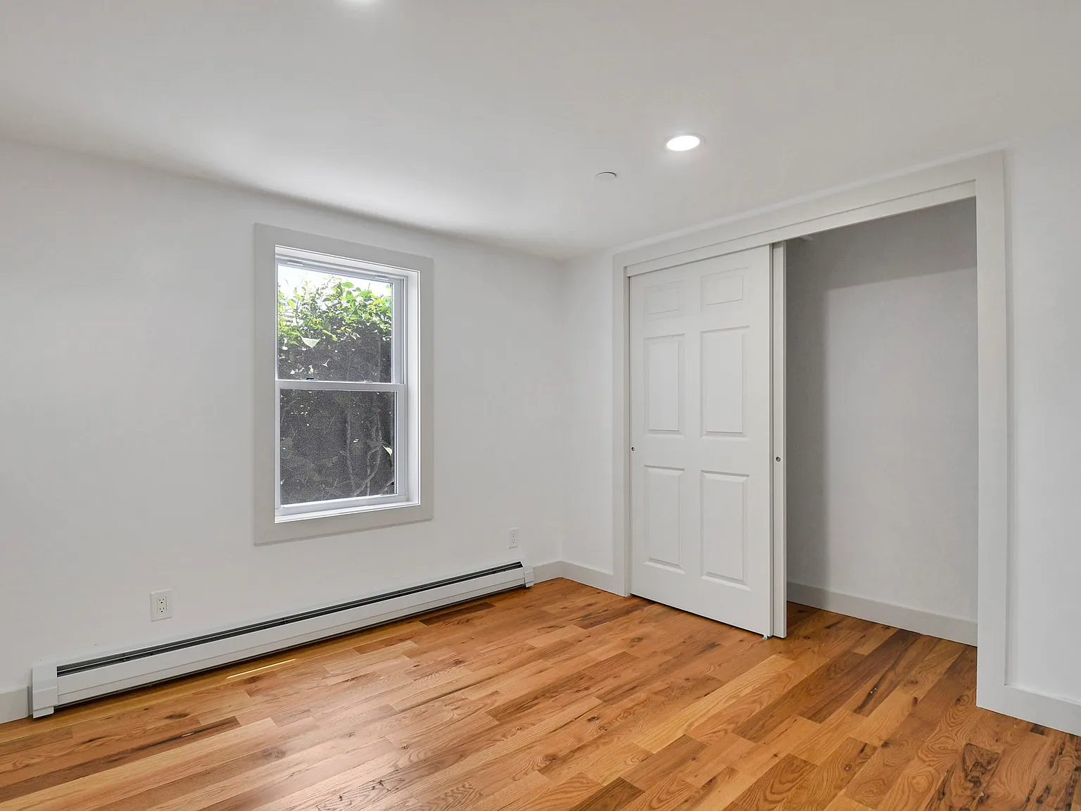 2 bed, 934 sqft, $1,850 — Photo 4
