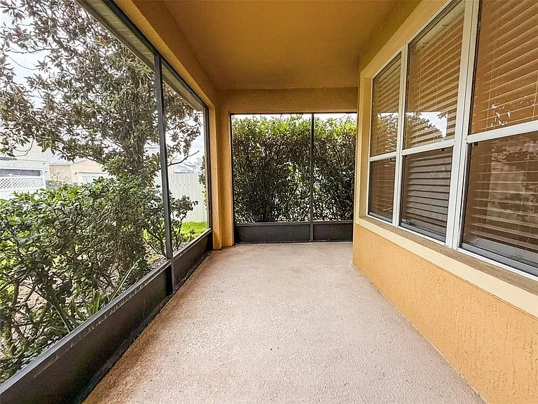 12947 Runswick Ave — Photo 34
