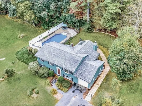 6 Priscilla Rd, Hopkinton, MA 01748