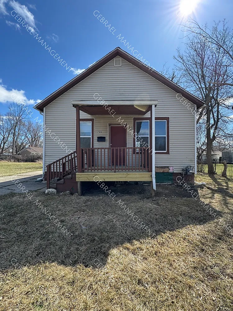 726 York Ave 1st Month Free — Photo 1