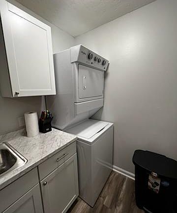 4th image of 1050 Scott St #4