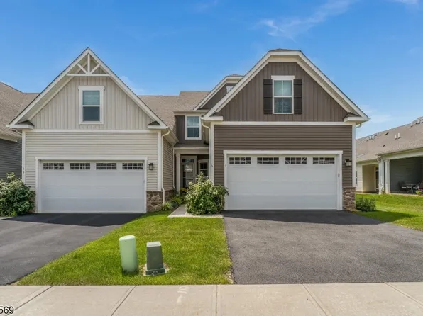 16 Sparrowhawk St, Washington Twp., NJ 07882