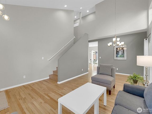 5th image of 822 63rd Street SE