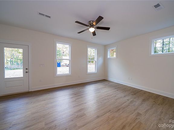 5th image of 5143 Sawbill Ln #28