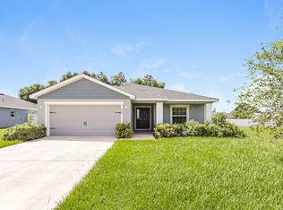 944 1st Dr, Eagle Lake, FL 33839