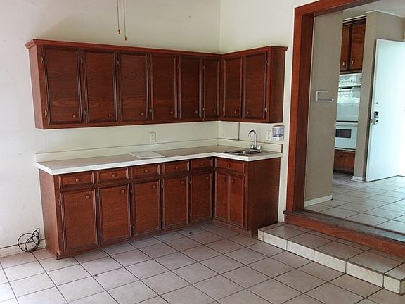 3rd image of 115 E Homewood Dr