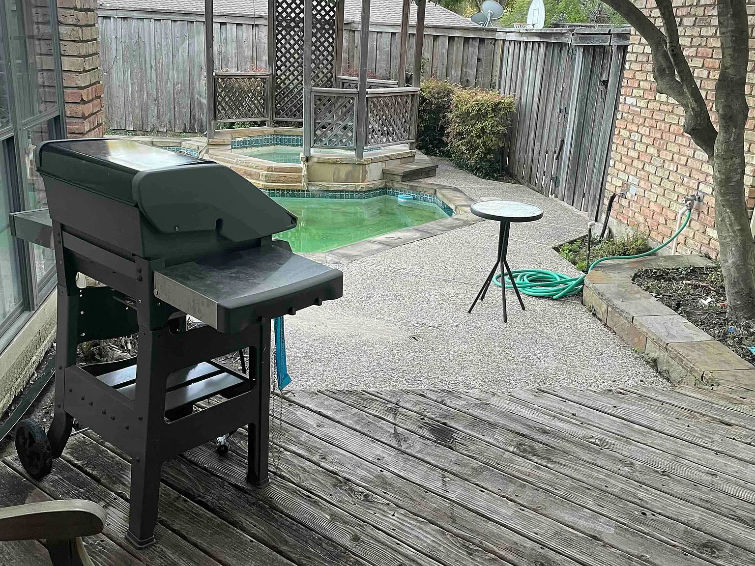 4 bed, 4.5 bath, 4000 sqft, $1,000 — Photo 4