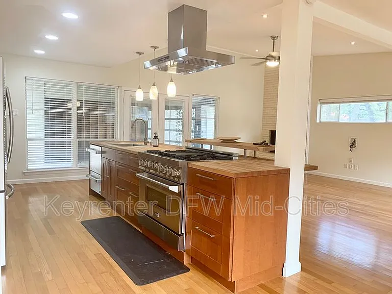 501 Nottingham Dr — Photo 7
