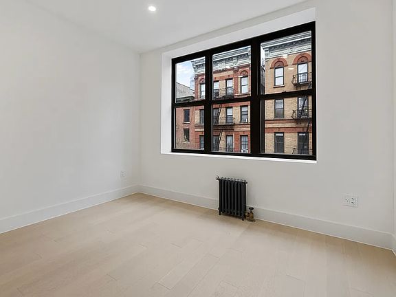 2nd image of 300 W 21st St APT 25