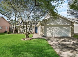 10006 Spotted Horse Dr, Houston, TX 77064