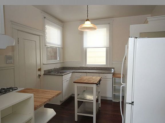 4th image of 3492 18th St