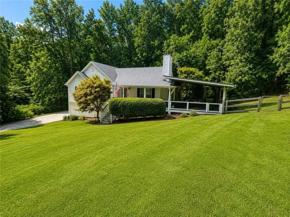 309 Calusa Pl, Ball Ground, GA 30107