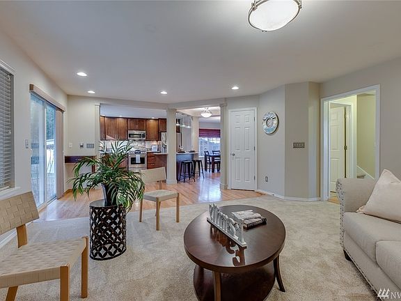 5th image of 5694 Isabelle Ln SE