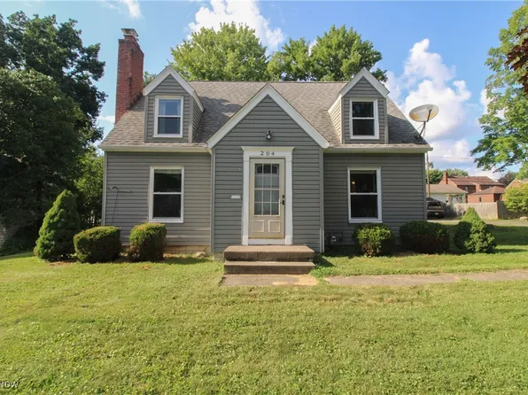 204 S Cadillac Dr, Youngstown, OH 44512