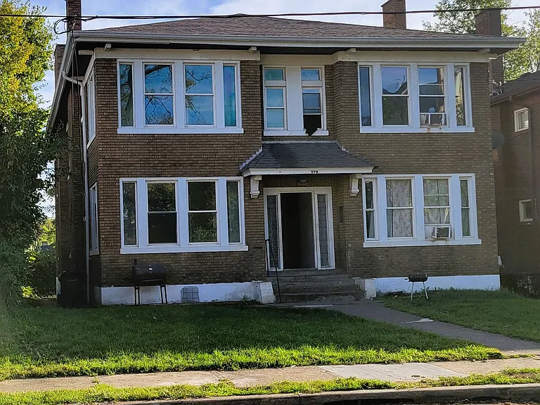 579 Blair Ave — Photo 1