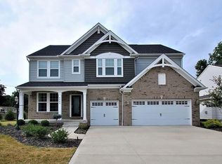2580 Voyager Cir, Seven Hills, OH 44131
