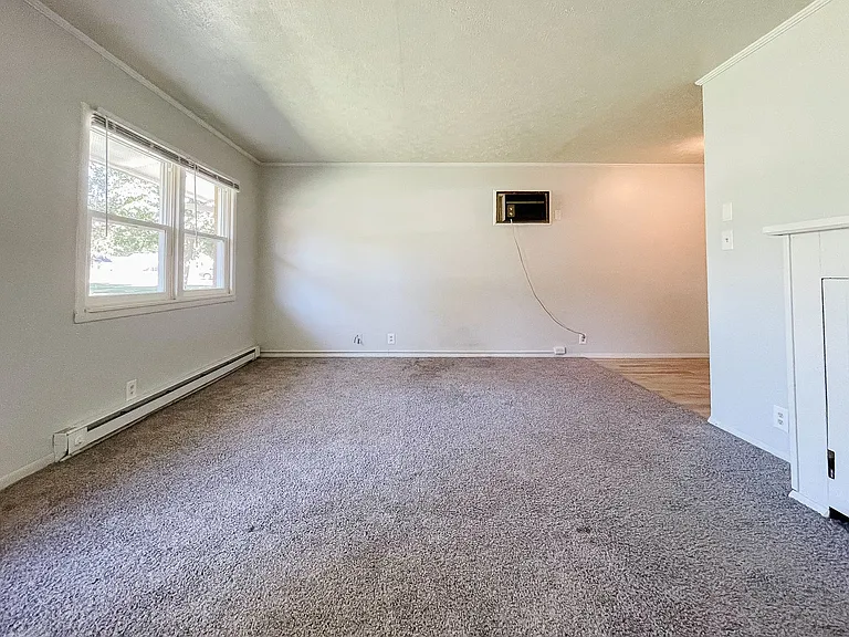 2310 N Oakwood Ave #9 — Photo 8