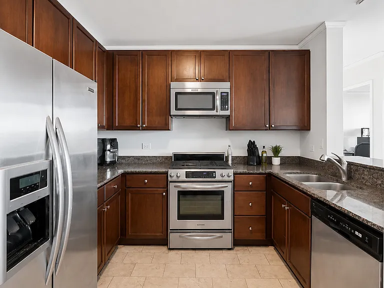 225 N Columbus Dr #7507 — Photo 6
