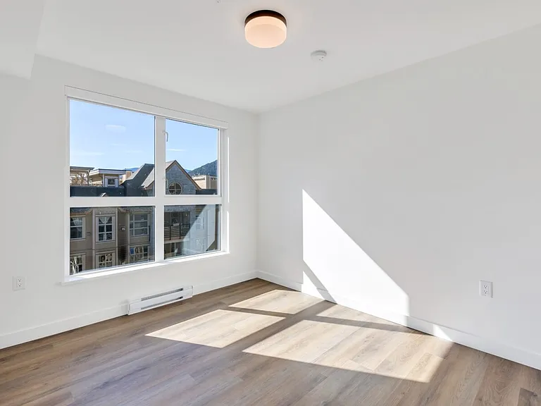 38012 3rd Ave — Photo 14