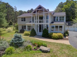 989 Shore Rd, Cape Elizabeth, ME 04107