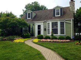 36 Holly Dr, Saint Louis, MO 63119