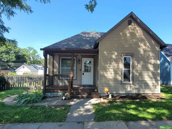 219 N Blackburn Ave, York, NE 68467