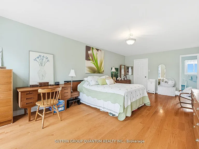 1511 Ifield Rd — Photo 24