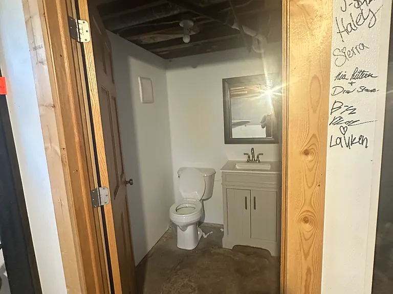 2115 Iowa St #1 — Photo 17