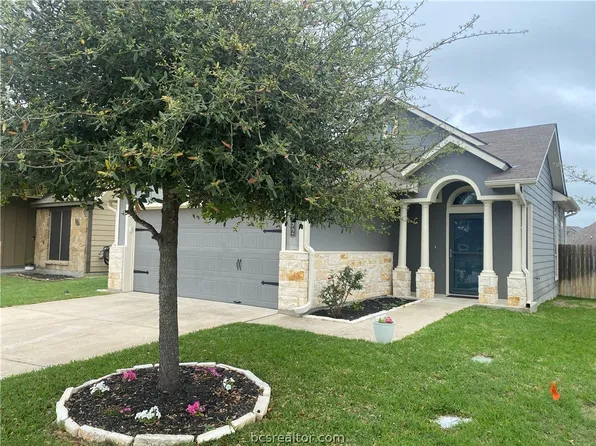 1052 Venice Dr, Bryan, TX 77808