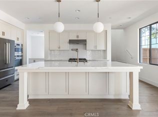 173 E Palm St E, Altadena, CA 91001