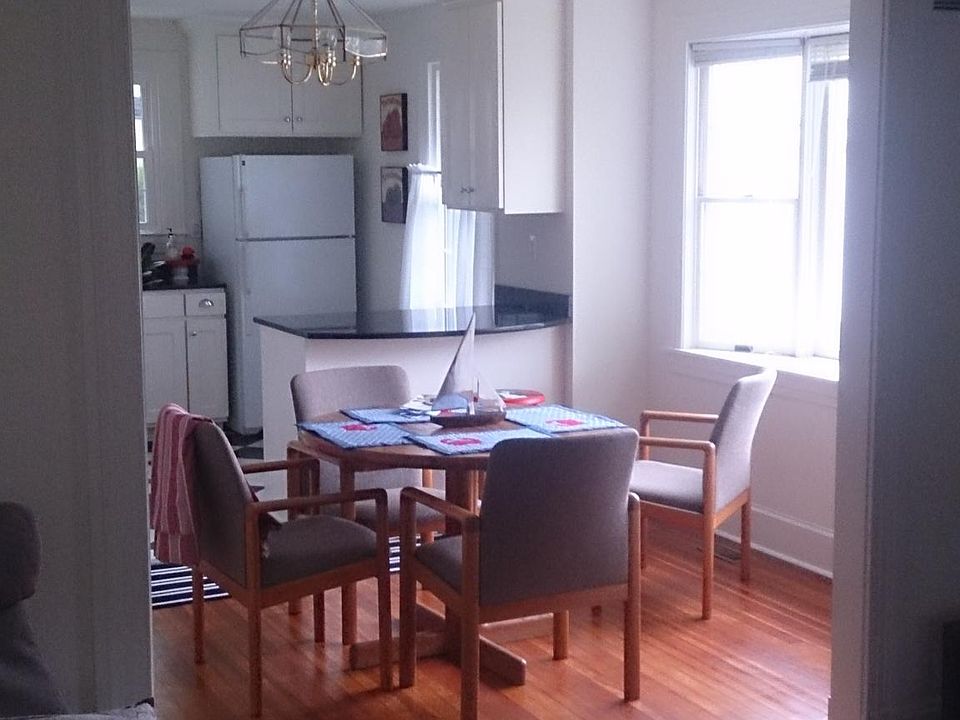 1st image of 215 N Linden Ave