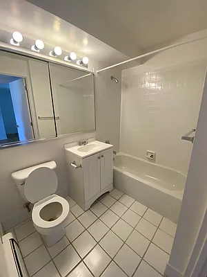 Rented by Queens Apartments Realty LLC | media 13