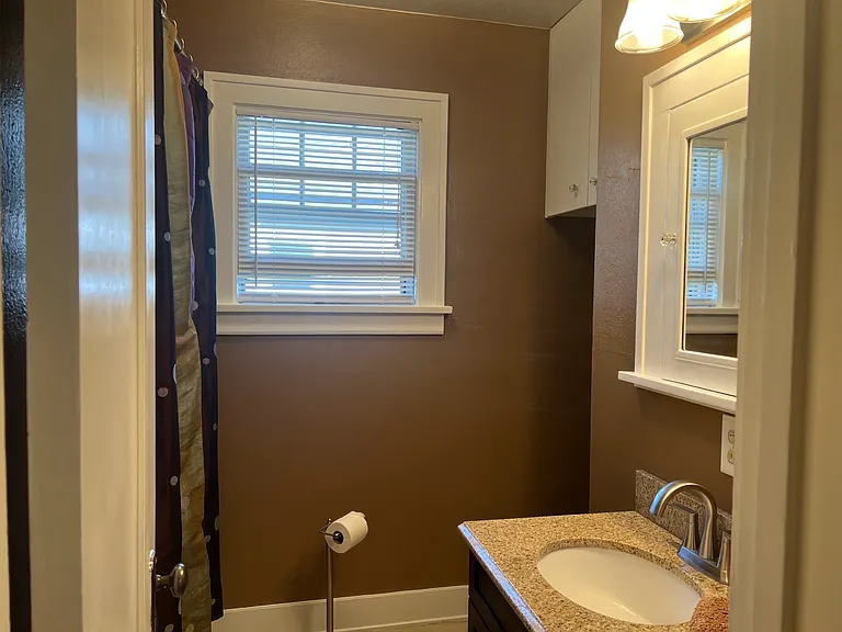 201 W Sussex Ave — Photo 5