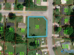 Blaine Dr SW, Decatur, AL 35603