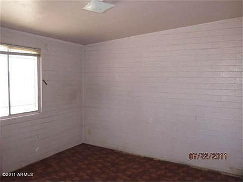 4th image of 3725 W Parkway Dr