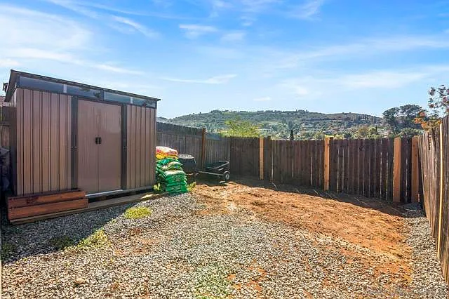 8800 Almond Rd — Photo 13