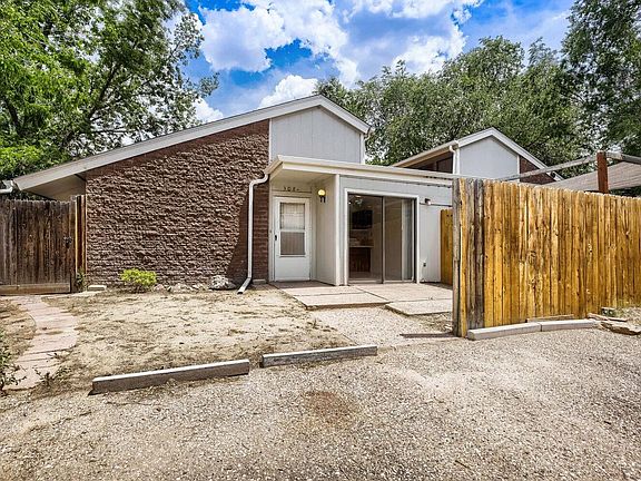 4th image of 308 25th Ave Ct
