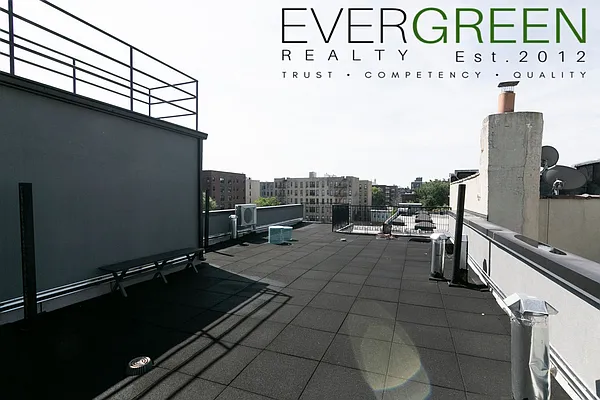 Rented by Evergreen Apartments BK | media 19
