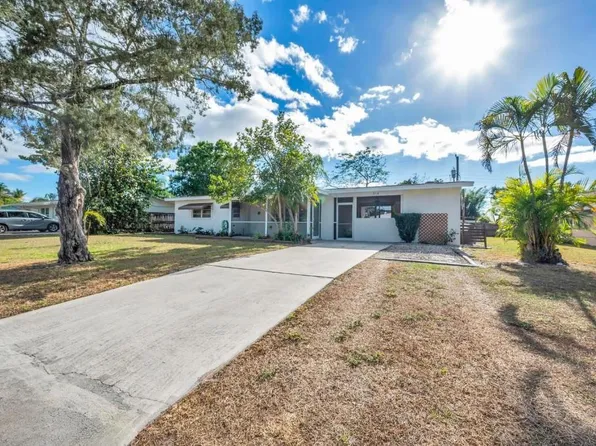 214 Beach Avenue, Port St Lucie, FL 34952