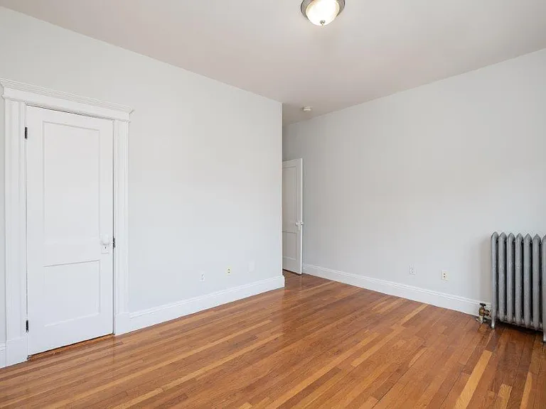 8 Elko St #9 — Photo 5