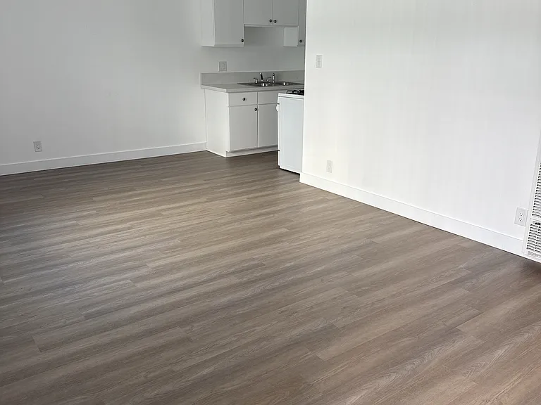 3321 S Canfield Ave #19 — Photo 1
