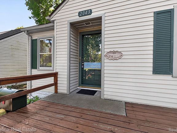 2nd image of 2043 Harding Ave