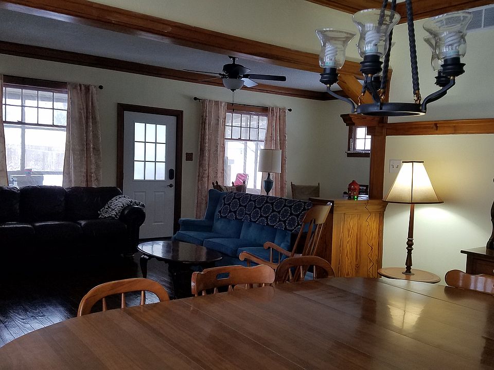 Dining room/living room