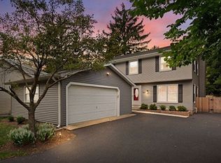 401 N Butterfield Rd, Libertyville, IL 60048