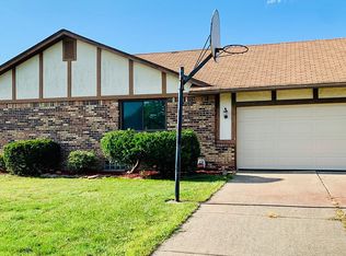 45971 Apple Ln, Macomb, MI 48044