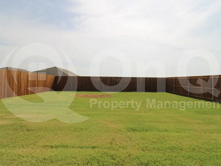 5847 Rock Maple Dr — Photo 16