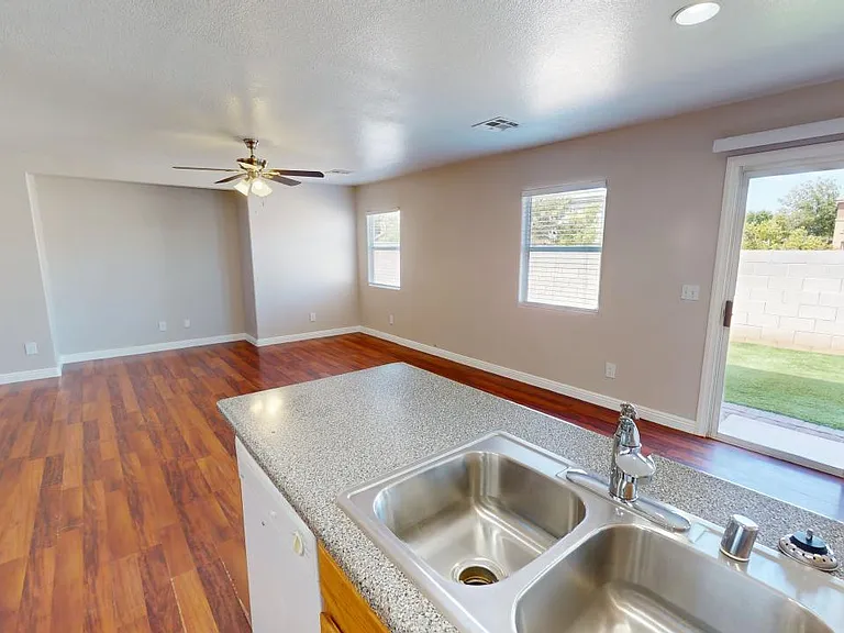 10225 Missouri Meadows St — Photo 10