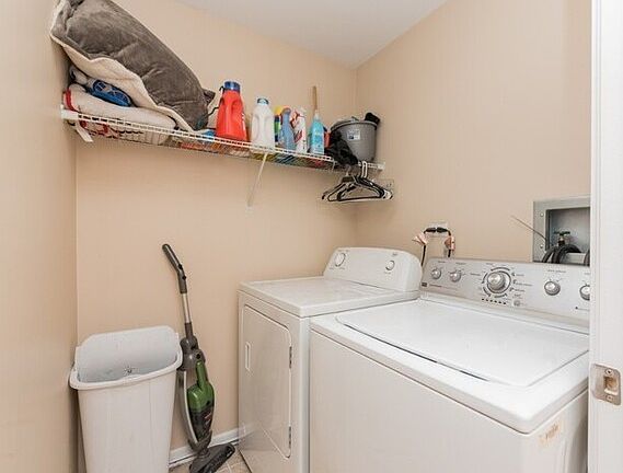 3rd image of 3211 W Armitage Ave APT 3