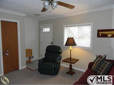 Marble tile entry